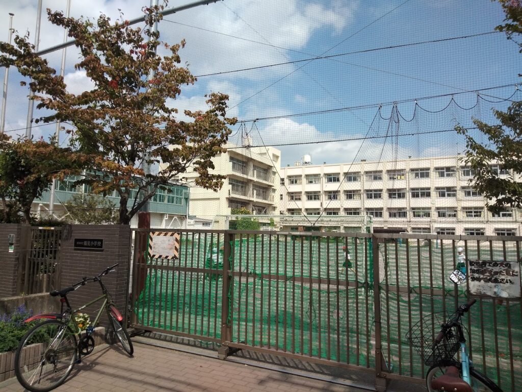 横浜市立鶴見小学校