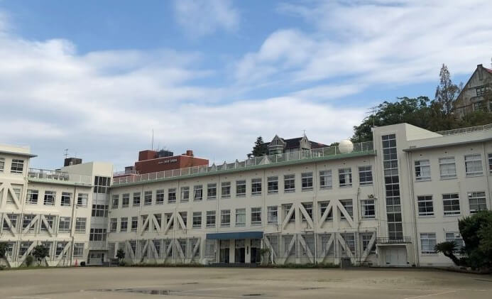 長崎市立梅香崎中学校