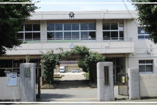 鴻巣市立箕田小学校