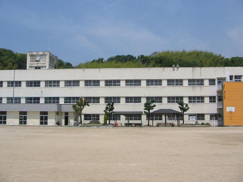 和泉市立槇尾中学校