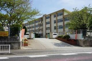 福岡市立香椎東小学校