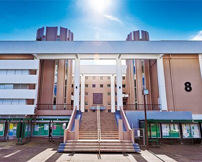 亜細亜大学