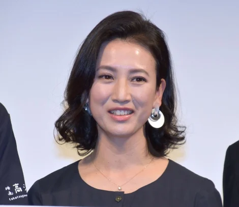 戸田菜穂