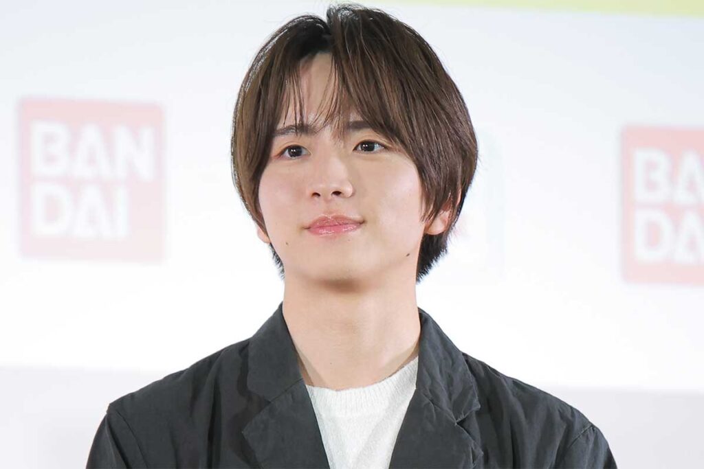 板垣李光人