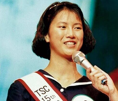 戸田菜穂